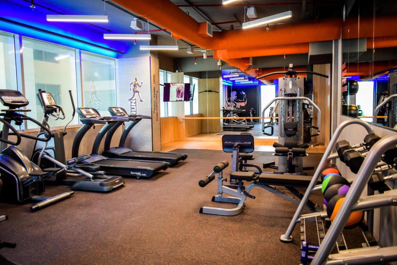 Saraya Corniche Hotel Dauhá Exteriér fotografie A gym in the United States