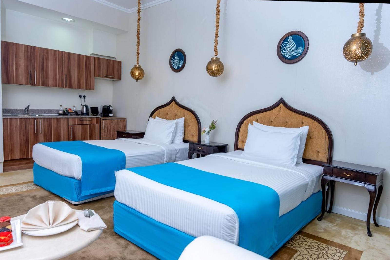 Saraya Corniche Hotel Dauhá Exteriér fotografie A room at the hotel