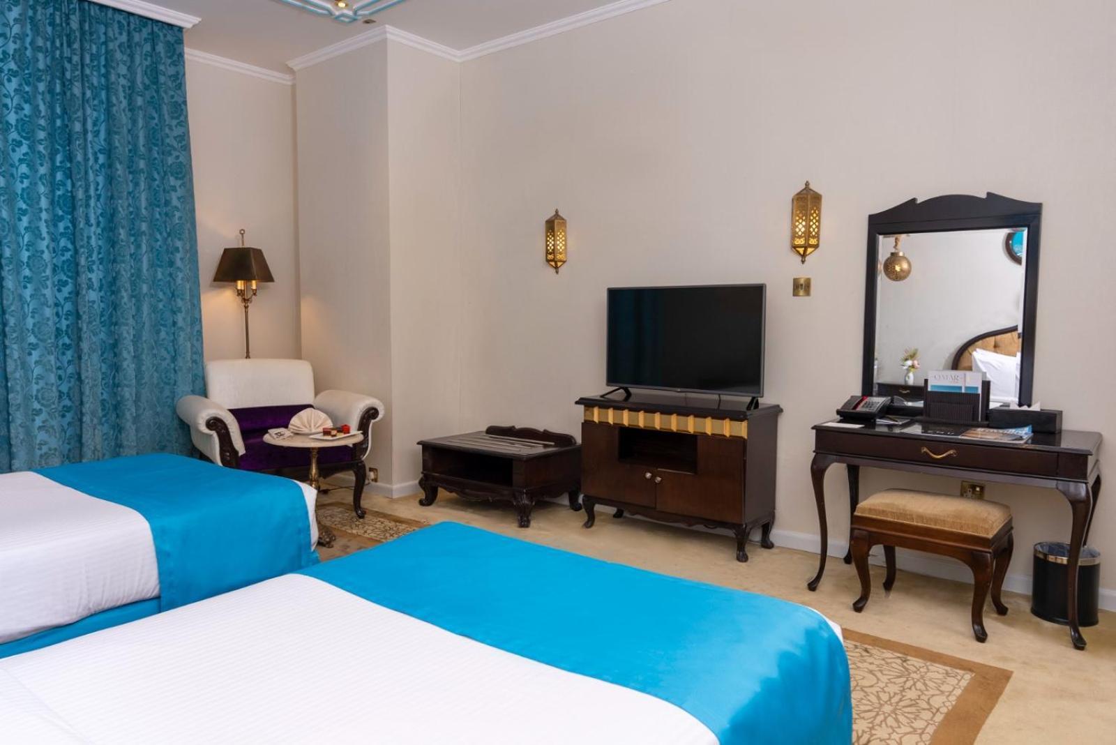 Saraya Corniche Hotel Dauhá Exteriér fotografie A room at the hotel